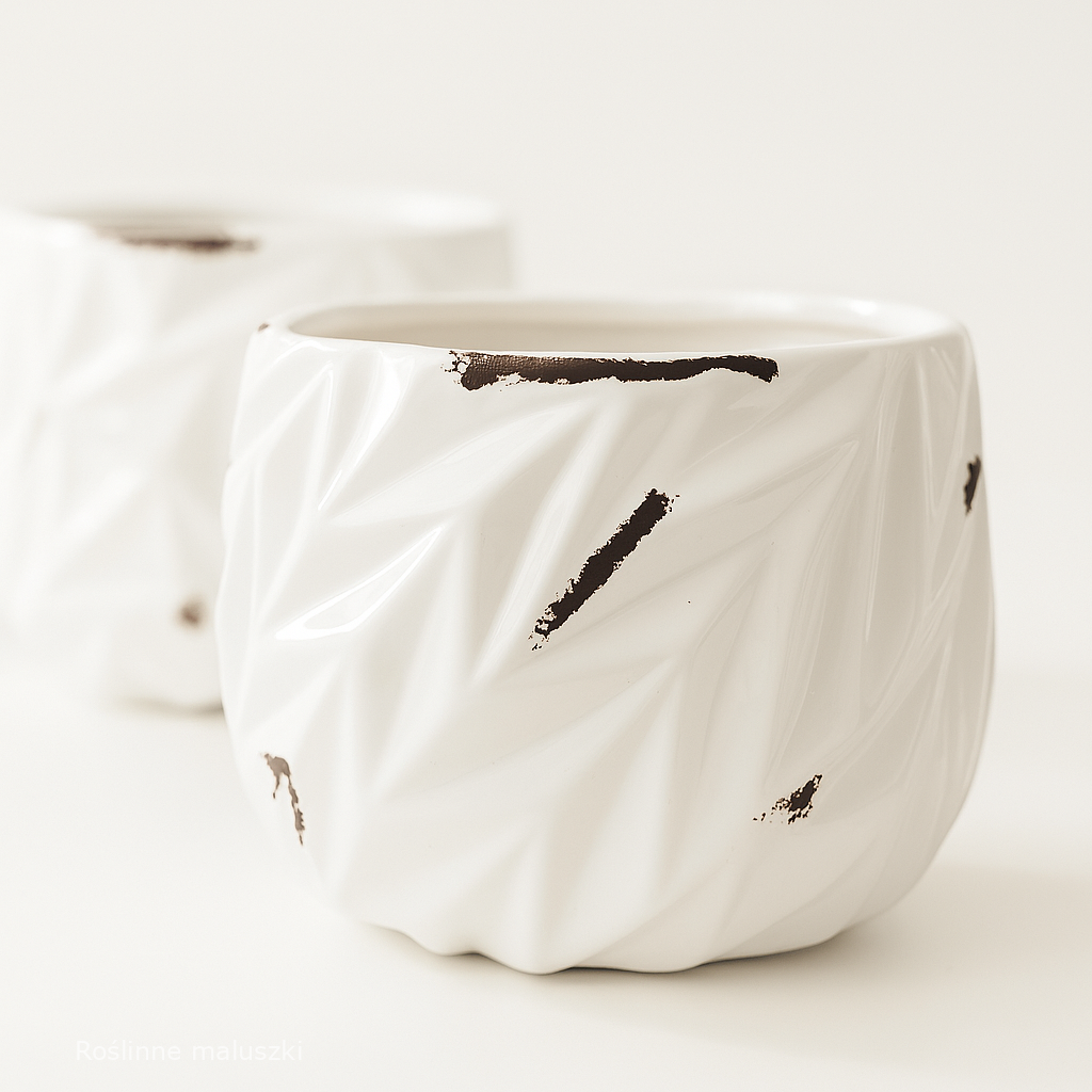 Osłonka ceramiczna na doniczkę Ø 12cm.